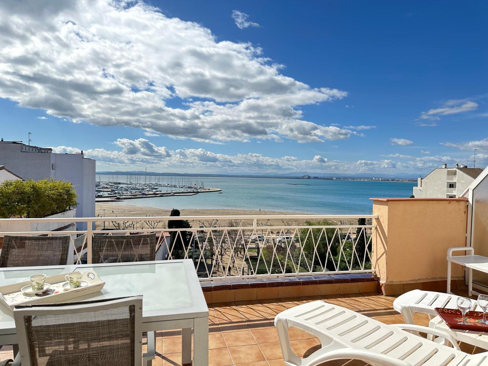 Agi Solimar Atico Apartament